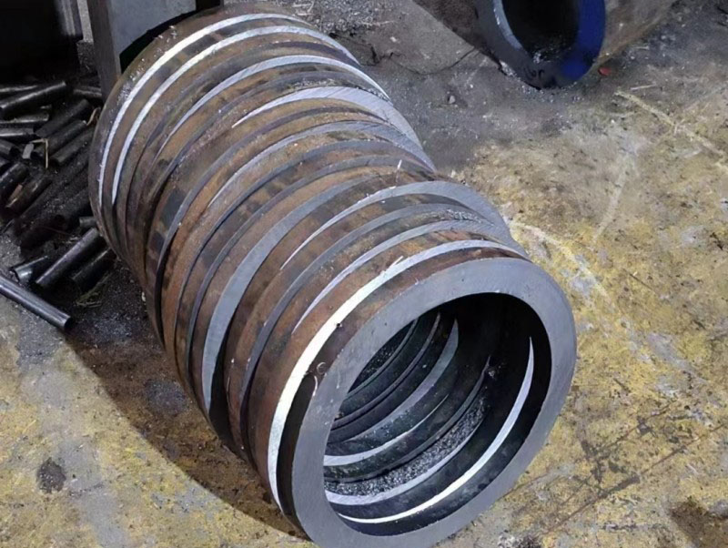 精河30CrMo无缝钢管切割