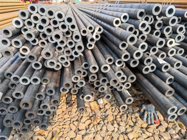 精河42CrMo小口径无缝钢管